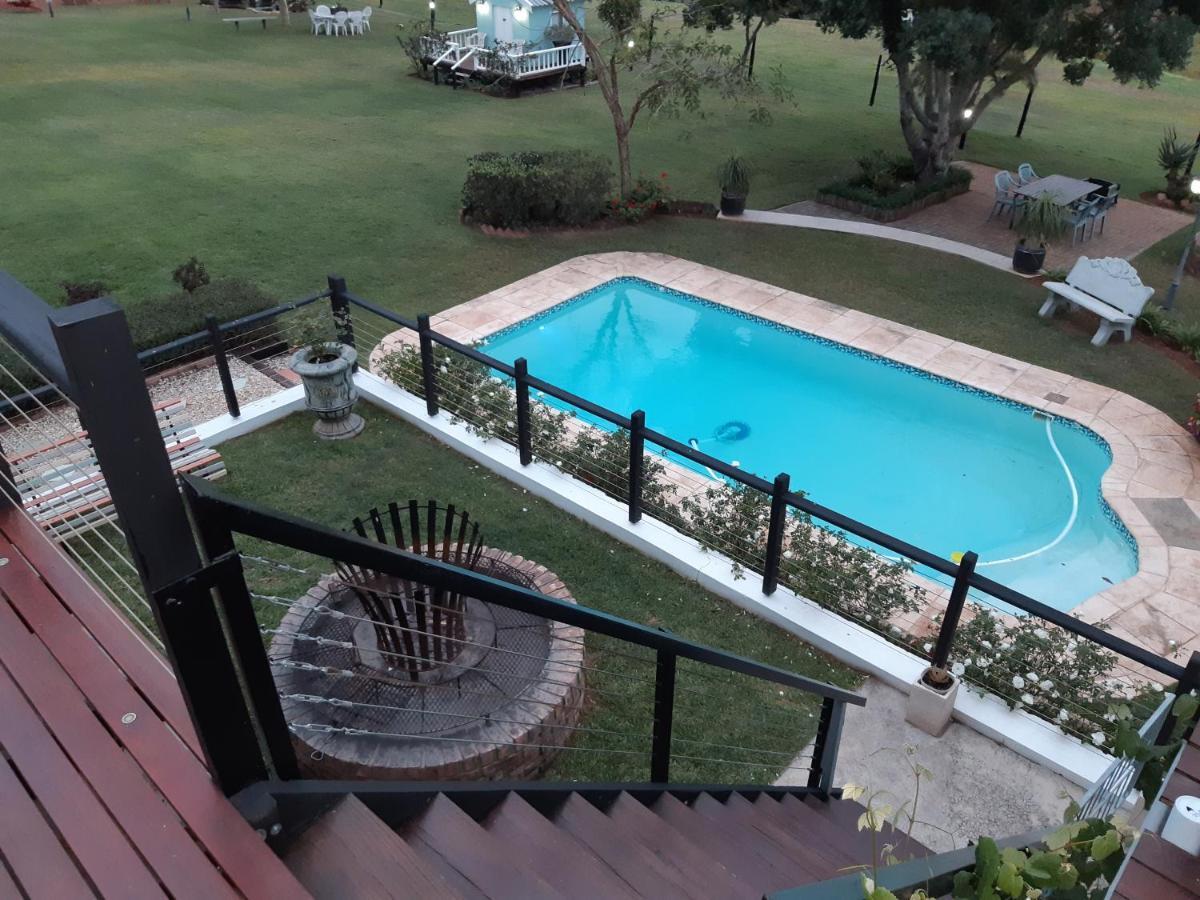 Little Tree Loft 2 Bed & Breakfast Uitenhage ภายนอก รูปภาพ